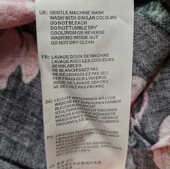 Urban Outfitters drop-waist floral dress - Picture 7 of 7